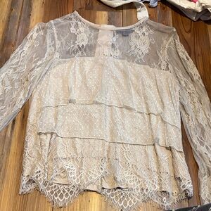 American Eagle Outfitters Lace Tiered Blouse in Cream